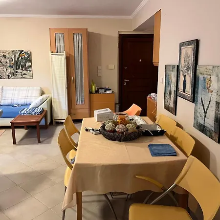 'ομορφο σε πολυκατοικία στο Apartment *